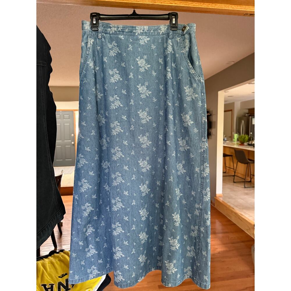 Liz Claiborne Maxi denim skirt with floral pattern slit in back Womens 14